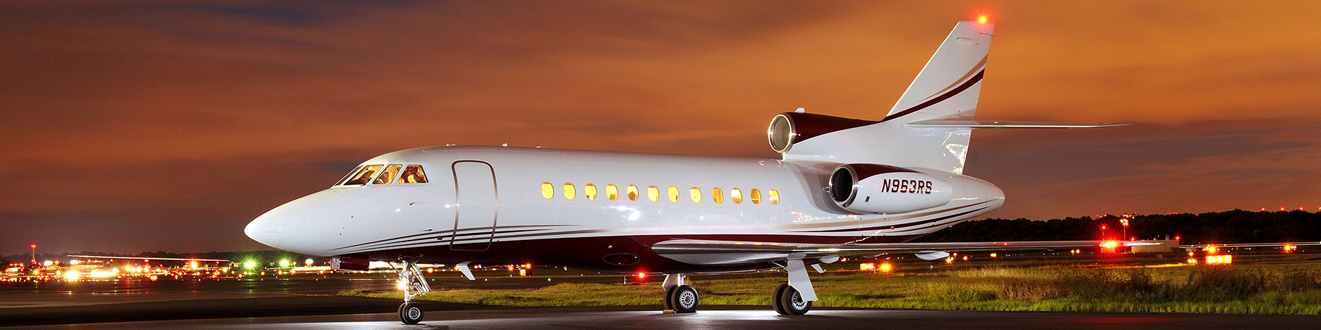 Falcon 9001 - Falcon 900 Private Jet