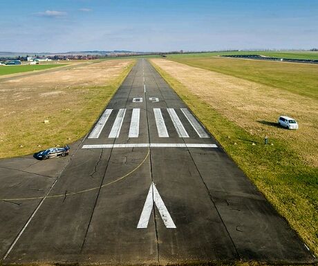 airport - 5 Reasons that Chartering a Jet for Business Travel is Better